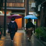 Geisha at Dusk: A Stroll Through Old Kyoto - Exploring Kyotos Evening Streets: A Detailed Review