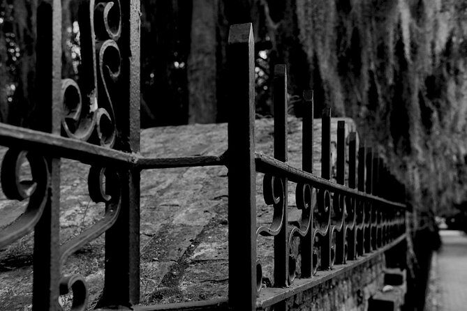 Genteel and Bard's Savannah Dark History and Ghost Encounter Walking Tour - FAQ