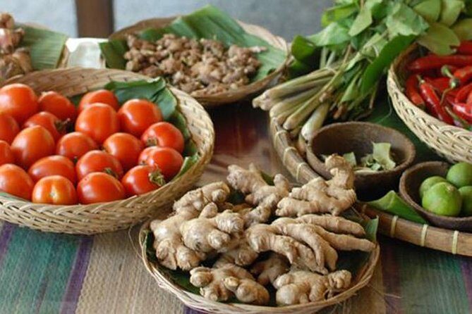 Go Locally: Bali Ubud Cooking Class with Traditional Market Visit by Chef Ketut - Who Should Consider This Tour?