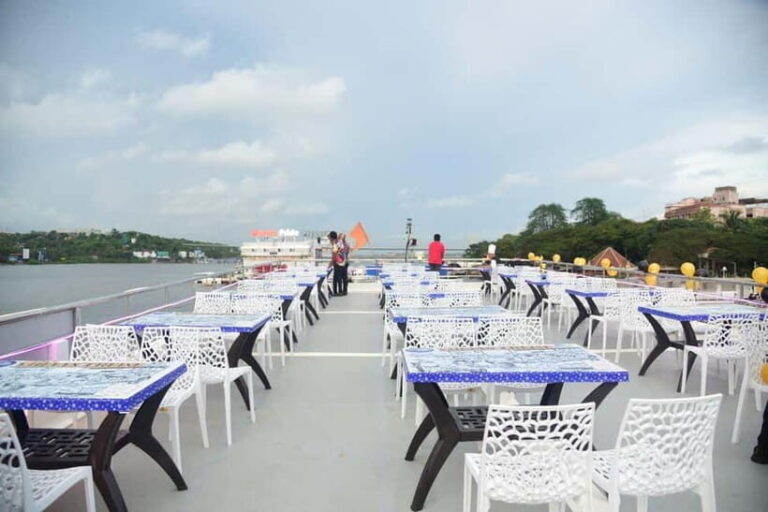 Goa: Triple Deck Family Dinner Cruise and Performances - Who Is This Cruise Best For?