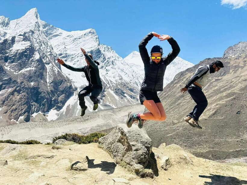 Gorkha: Honey Hunting Experience in Larpak - An In-Depth Look at the Honey Hunting Experience