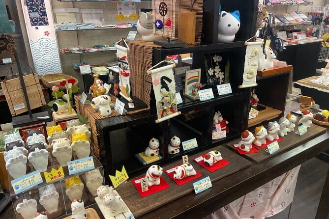 Gourmet and Historical Tour in Enoshima - The Itinerary in Detail