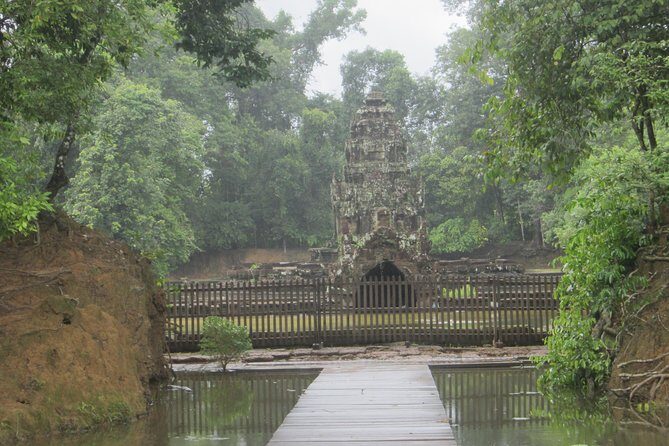 Grand Circuit with Banteay Srei and Banteay Samre Tour - A Deep Dive into the Itinerary