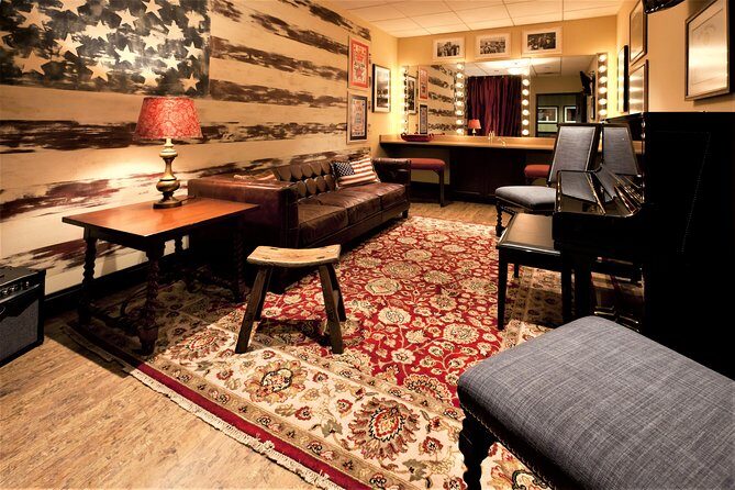 Grand Ole Opry House Guided Backstage Tour in Nashville - The Itinerary Breakdown