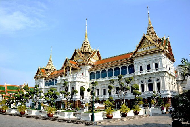 Grand Palace , Thai dance & Fun street walk in Bangkok - Who Will Love This Tour?