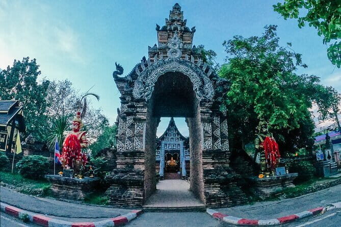 Guided Chiang Mai City Night Tour by EV Tram - Analyzing the Price and Value