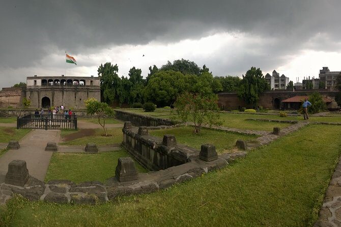 Guided Highlights of Pune Car Tour with a local (4 Hrs Sightseeing in AC Car) - What to Expect from This 4-Hour Adventure