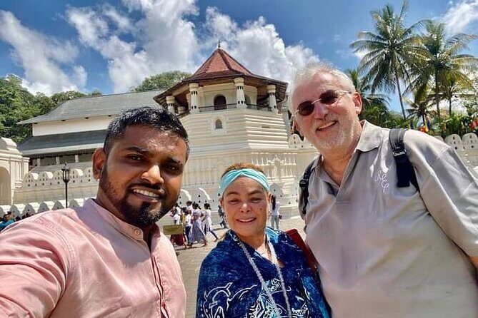 Guided Multi-Day Journey around Sri Lanka with Expert Driver - FAQ