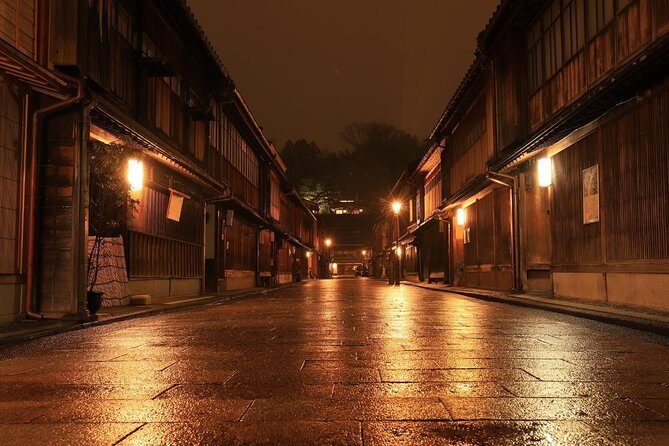 Guided Night Tour to Feel the Samurai Culture in Kanazawa - A Closer Look at the Kanazawa Night Tour