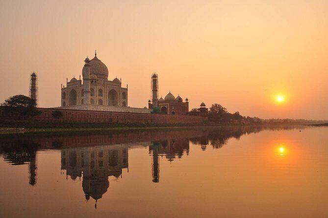 Guided Sunrise Tour of the Taj Mahal from Delhi - Exploring the Taj Mahal