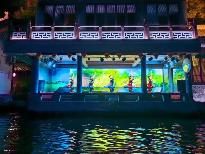 Guilin: Night Cruise on Two Rivers & Four Lakes with Lights - Practical Aspects: What Travelers Should Know