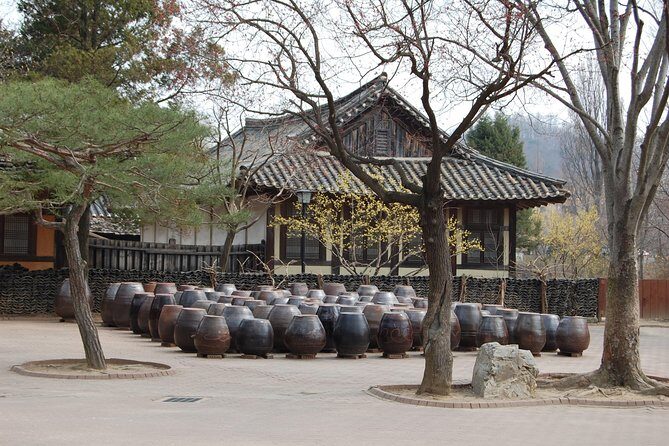 Gyeongbok Palace and Korean Folk Village Tour - Authenticity and Value for Travelers
