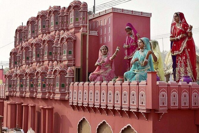 Half-Day Amer Tour with Flower Market & Block Printing Art - The Royal Touch: Jal Mahal & Gaitor Tumbas