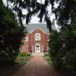 Half Day Private Bus Tour of Annapolis Up to 13 people - Frequently Asked Questions