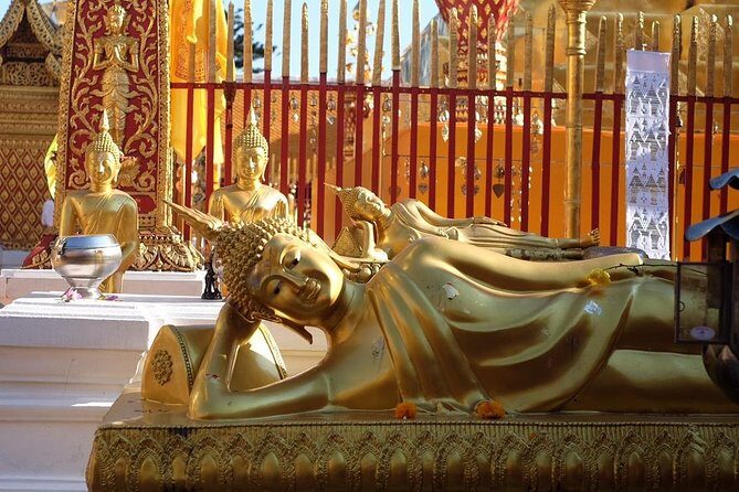 Half Day - Small Group - Doi Suthep Temple and Hmong Village Tour - An In-Depth Look at the Doi Suthep and Hmong Village Tour