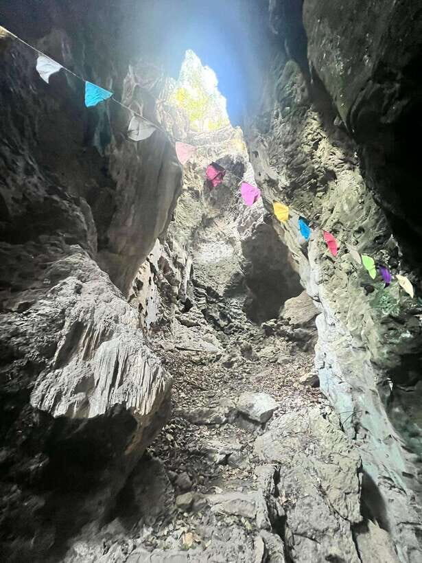 Half-day swing bridge, bamboo train, batcave & Killing cave - Who Will Enjoy This Tour?