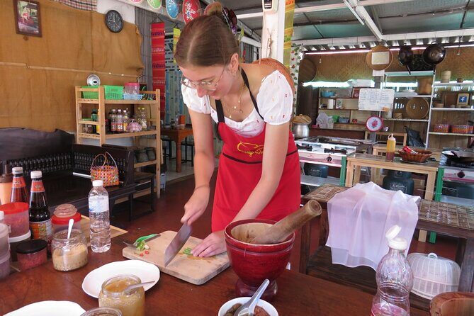 Half-Day Thai Cooking Class and Market Tour From Chiang Mai - The Practical Aspects: Transport, Group Size, and Value