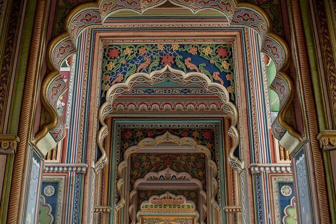 Half-Day the Hidden Secrets of Jaipur City Private Guided Tour - Authentic Experiences and Authenticity