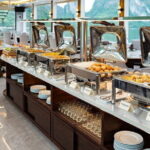 Halong Bay Day Tour Luxury Cruise With Jacuzzi and Buffet Lunch - Who Should Take This Tour?