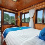 Halong bay deluxe cruise 2 days/ 1 night: kayaking, titop island, surprise cave - Who Should Consider This Tour?