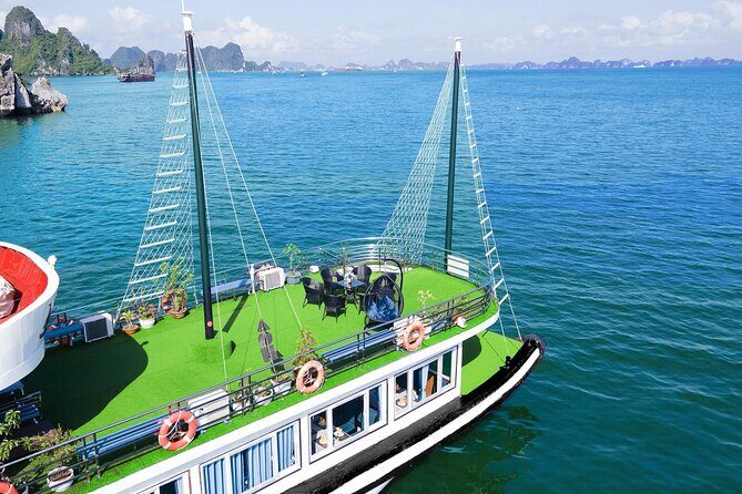 Halong One Day 5 Star Cruise Buffet, Pool, Kayak,Cave,Sunsetparty - Who Should Consider This Tour?