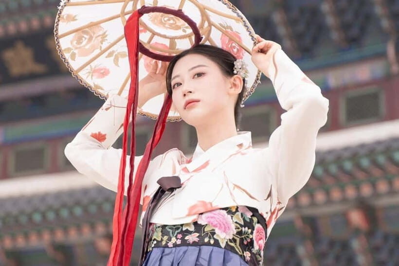 Hanbok Photoshoot at Gyeongbokgung Palace: Photos & Videos - Why This Experience Ticks the Boxes
