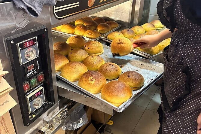 Hanoi Customized Street Food Walk with Train Street Experience - A Closer Look at the Hanoi Food & Train Street Tour