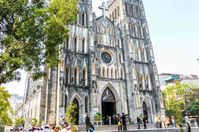 Hanoi Cyclo and Water Puppet Show with Dinner Private Tour - Final Thoughts: Who Should Consider This Tour?