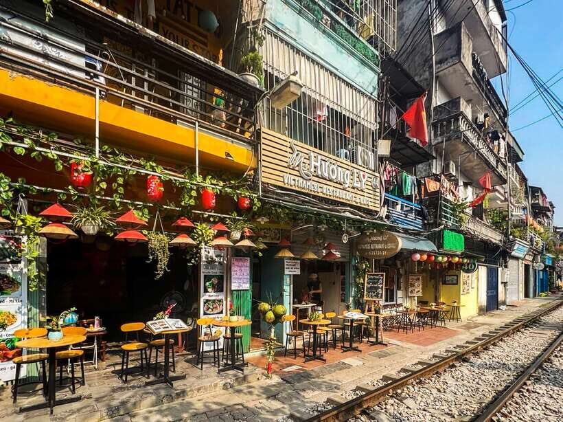 Hanoi: Guided Food Tour with Train Street Visit - The Value of This Tour