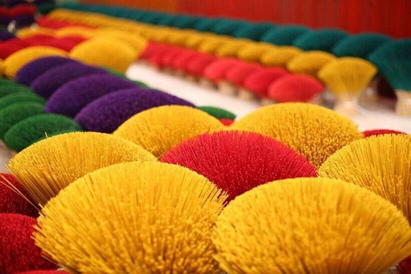Hanoi: Highlights, Incense Village, Hat Crafting Guided Tour - A Deep Dive Into the Hanoi Highlights, Incense Village, and Hat Crafting Guided Tour