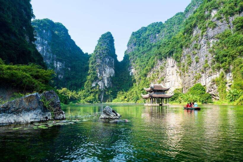 Hanoi: Ninh Binh- Hoa Lu - Trang An - Mua Cave - Best Seller
