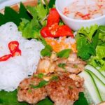 Hanoi Street Food: Small Group Walking Tour with Real Foodie - Who Should Take This Tour?