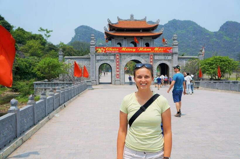 Hanoi to Ninh Binh private tour: Hoa Lu, Trang An, Mua Caves - Detailed Breakdown of the Itinerary