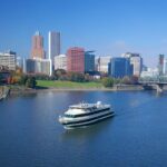 Happy Hour Sightseeing Cruise - Who Should Consider This Cruise?