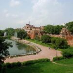 Hauz Khas Village - a Blend of Ancient and Modern Delhi - Exploring Hauz Khas Village: An Authentic Delhi Encounter
