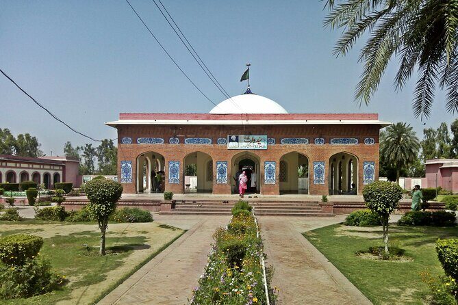 Heer Ranjha Tomb & Jhang City Pvt Guided & All-Incl. 1-day Tour - Who Would Love This Tour?