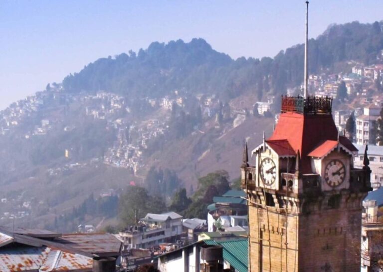 Heritage & Cultural Walk of Darjeeling (2 Hours Guided Tour) - Why This Tour Is a Great Value