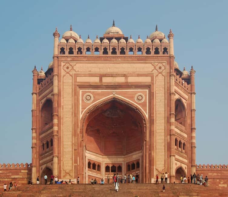 Heritage Trio: Taj, Agra Fort & Fatehpur Sikri Day Tour. - Detailed Breakdown of the Itinerary