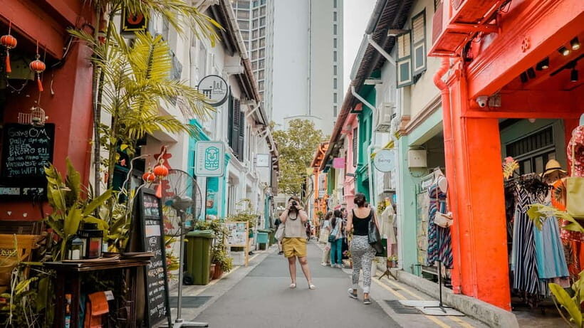 Highlight of Singapore Instagram Walking Tour - Haji Lane: Colorful Boutiques and Artistic Graffiti