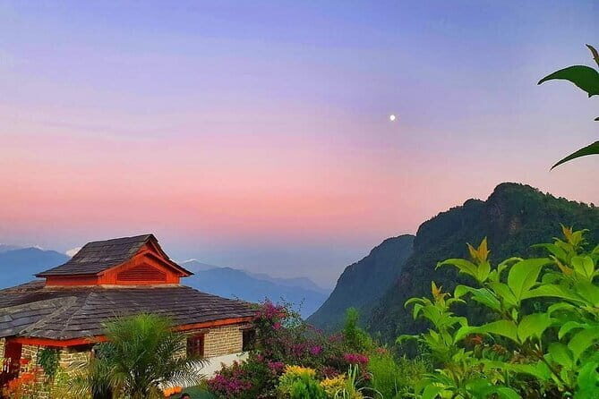 Hiking to Deurali, Sarangkot and Tibetan culture tour - Exploring Sarangkot: Panoramic Views and Local Life