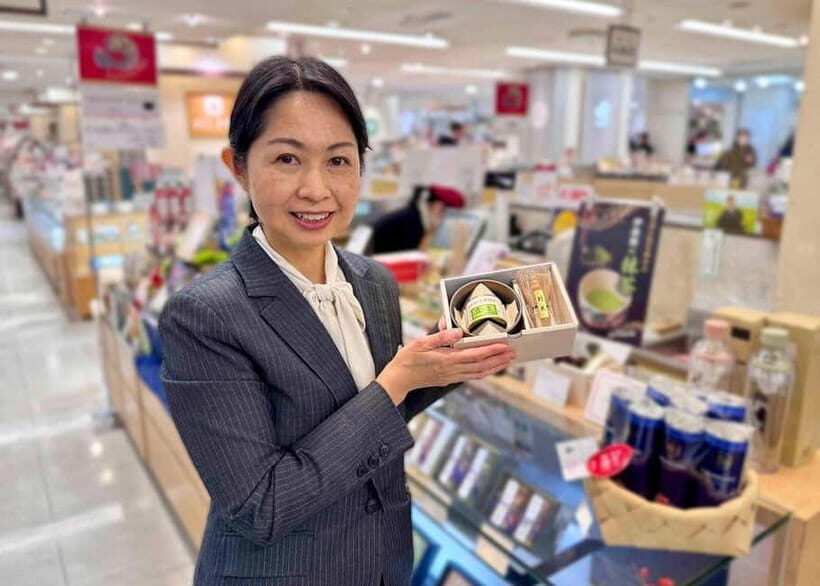 Hiroshima 6hr Private Guided Tour & Shopping with Concierge - Shopping at SOGO Hiroshima: A Tailored Experience