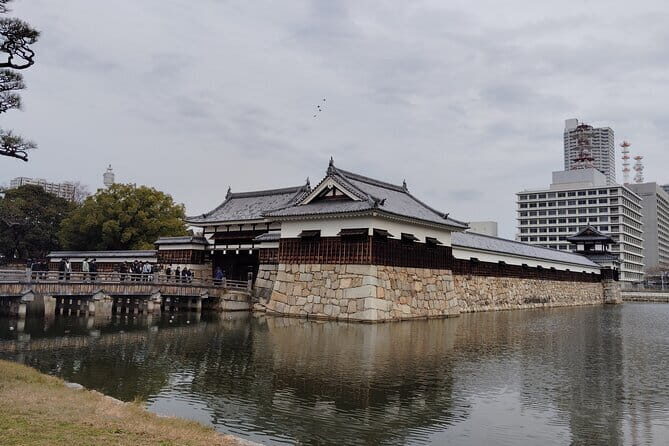 Hiroshima Castle 1h guide tour - Who Should Book This Tour?