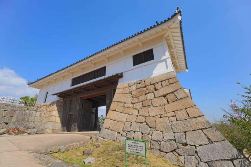 Hiroshma: Fukuyama Castle, Tomonoura & Sensui-jima Day Tour - Who Should Consider This Tour?