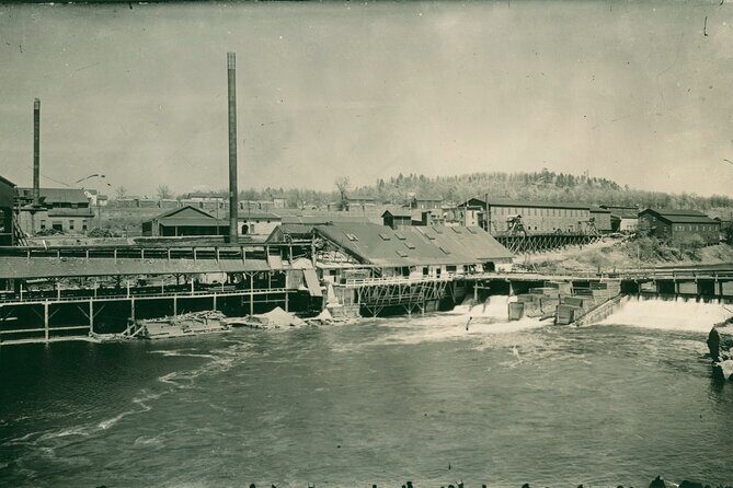 Historical Downtown Eau Claire: A Self-Guided Walking Tour - Who Should Consider This Tour?