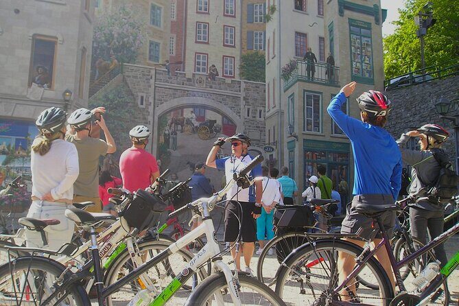 Historical Lower Town & Neighborhoods Bike Tour