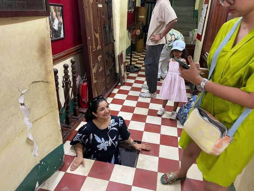 Ho Chi Minh City Sightseeing Walking Private Adventure Tour - In-Depth Breakdown of the Itinerary