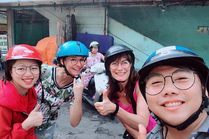 Ho Chi Minh city Street Food by scooter tour | female driver