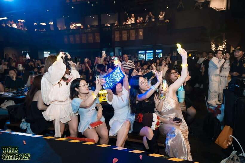 Ho Chi Minh City Street Food Private Tour With Dancing Bar - An In-Depth Look at the Ho Chi Minh City Nightlife Experience