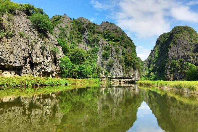Hoa Lu - Tam Coc Deluxe Trip with Buffet Lunch - Practical Details and Value