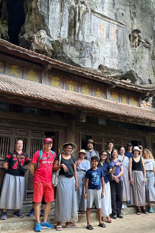 HOA LU - TRANG AN FULL DAY TRIP BY LIMOUSINE FROM HA NOI - A Full Day of Scenic and Cultural Exploration